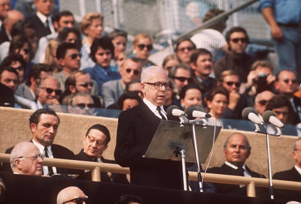Munich 1972: memorial ceremony at Olympic Stadium