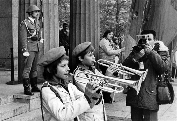 "Festival of Red October" in East Berlin