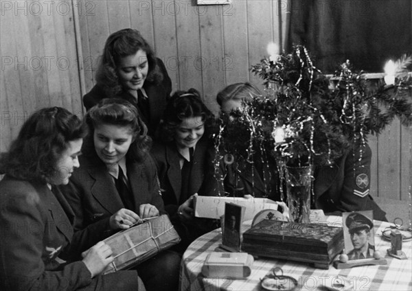 WW II - women at the front 1944