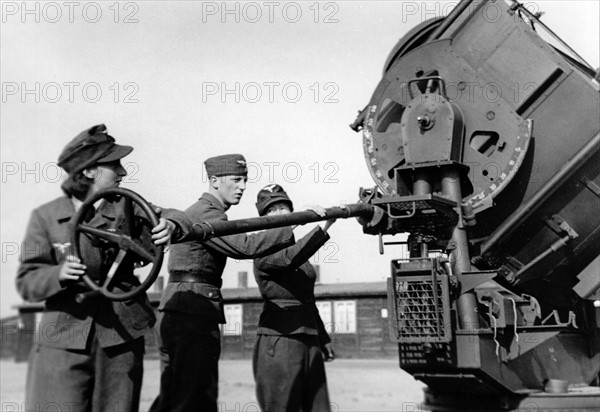 WW II - women at the front 1944