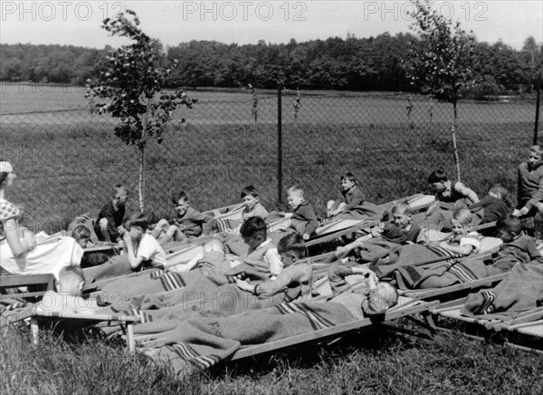 Third Reich - Children's Evacuation Program