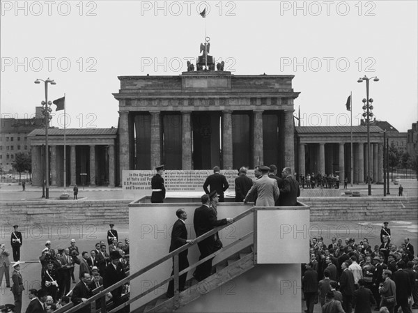 John F. Kennedy visits Berlin Wall