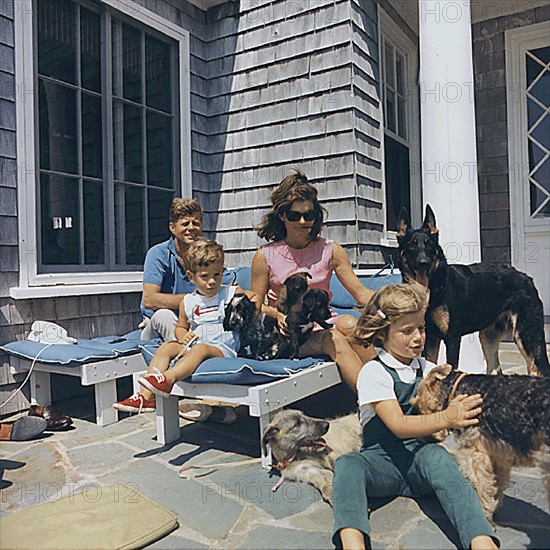 Le président John F. Kennedy et sa famille à Hyannisport