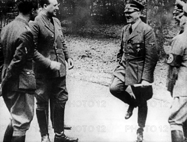 Hitler nach der Kapitulation Frankreichs 1940
