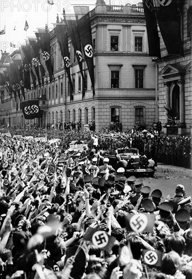 II. WK - Jubel für Adolf Hitler 1940