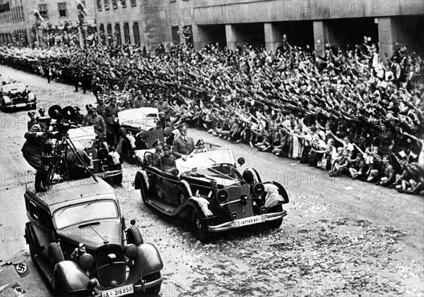 WWII - Celebrations for Adolf Hitler 1940
