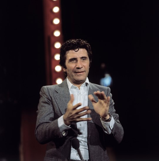 GILBERT BECAUD