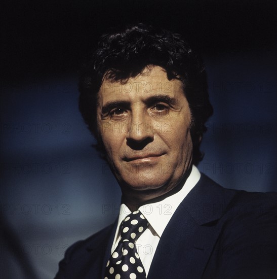 GILBERT BECAUD