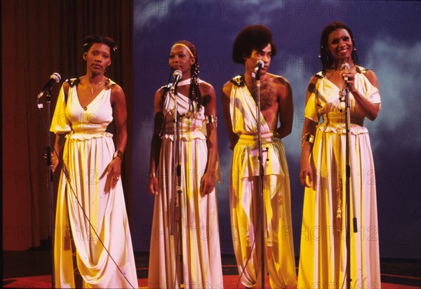 Boney M. - Bobby Farrell, Marcia Barrett, Liz Mitchell und Maizie Williams live 70er Jahre
