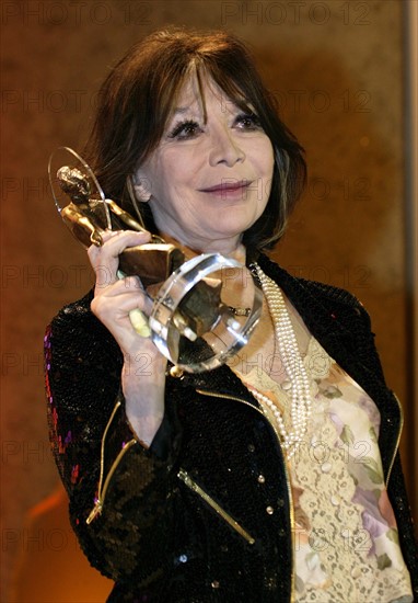 Juliette Greco receives 'Diva' award