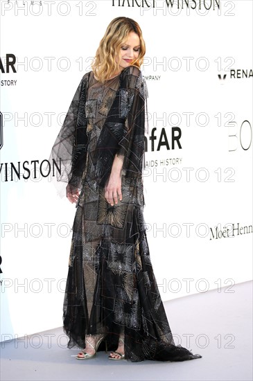 Vanessa Paradis, Gala de l'amfAR à Cannes en 2016