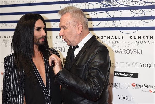 Jean-Paul-Gaultier-Ausstellung «Form The Sidewalk To The Catwalk