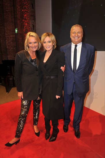 Sibylle Bassler, Patricia Kaas, et Christian Courtin-Clarins