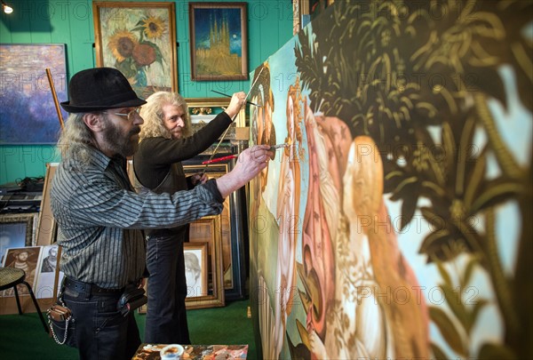 Art fakers Posin