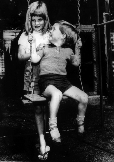 Diana Spencer et son frère Charles, 1967