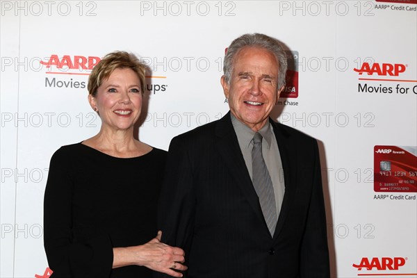 Annette Bening, Warren Beatty  at the AA....