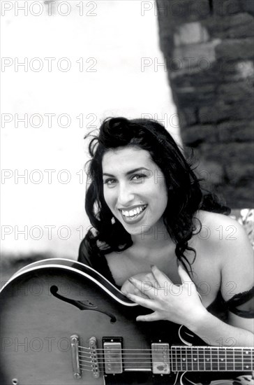Portrait of singer Amy Winehouse photogr..........