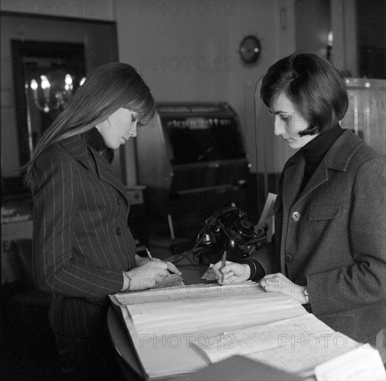 Francoise Hardy (1965)