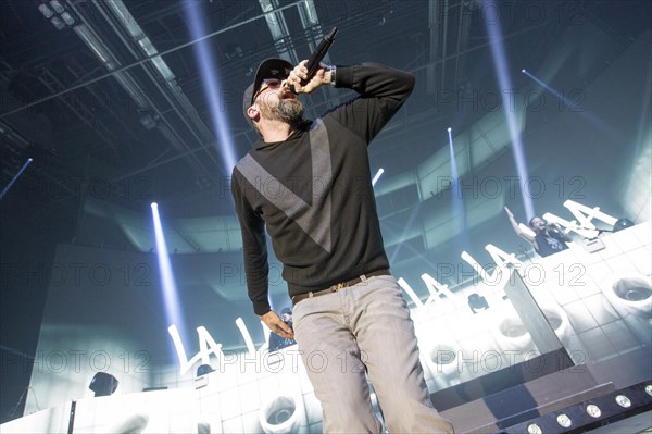 Sido am 06.12.2015 bei einem Konzert in Hamburg, Alsterdorfer Sporthalle