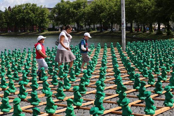 Installation "Einheitsmännchen" in Schwerin