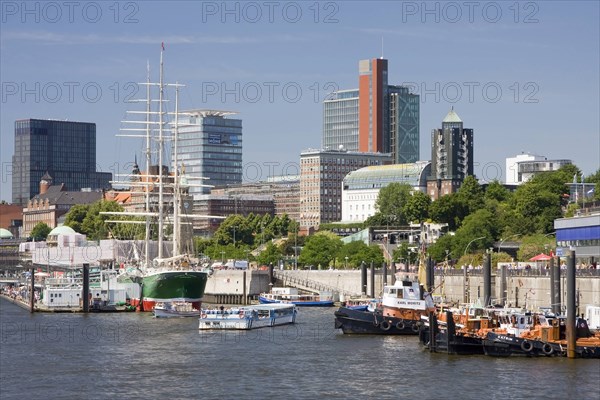 Architecture, outside, boat, boats, FRG, federal republic, German, Germany, European, water, harbour, port, Hamburg, Hanseatic town, landing stages, North German, North Germany, Saint Pauli, town, city, Elbe