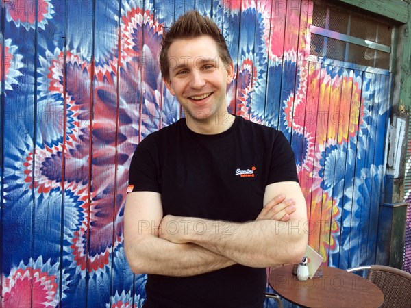 Asutrian privacy activist Max Schrems in Vienna, Austria, 3 April 2017. Schrems regards the new EU privacy act with mixed feelings. Photo: Matthias Röder/dpa | Verwendung weltweit