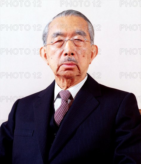 Hirohito, posthumously referred to as Emperor Sh?wa in Japan 1901 ? 1989, was the 124th Emperor of Japan according to the traditional order, reigning from December 25, 1926, until his death in 1989 | Verwendung weltweit