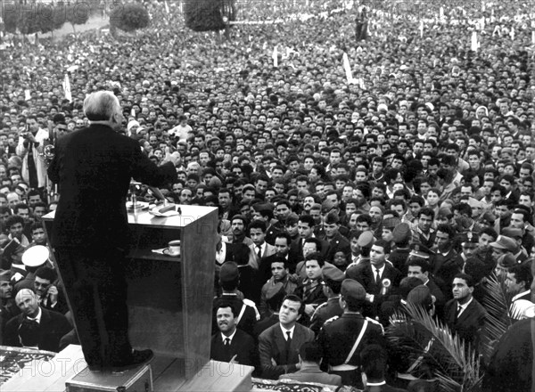 Habib Bourguiba lors d'un de ses nombreux discours
