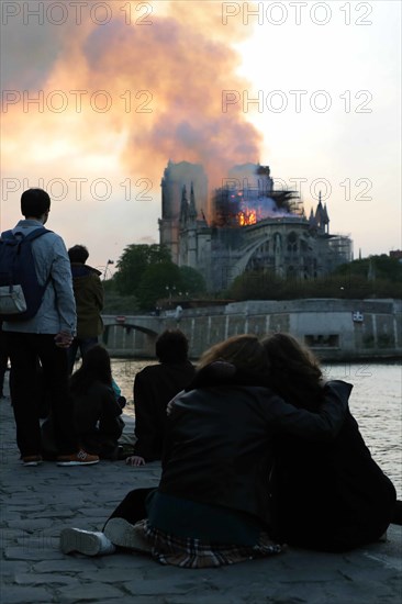 Incendie de Notre-Dame de Paris le 15 avril 2019