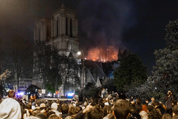 Incendie de Notre-Dame de Paris le 15 avril 2019