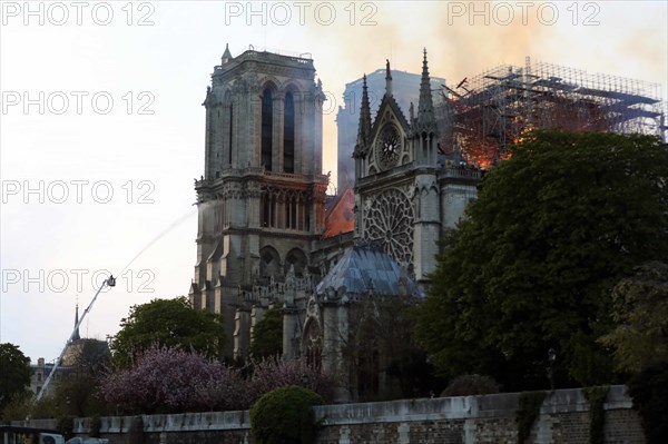 Incendie de Notre-Dame de Paris le 15 avril 2019