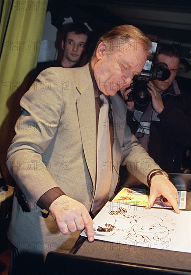 Albert Uderzo, 2001