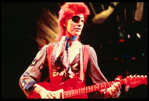 DAVID BOWIE LIVE IN CONCERT IN 1970