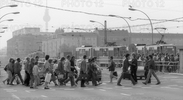 Gare S-Bahn Leninalle (aujourd'hui Landsberger Allee) à Berlin