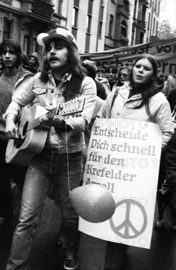 The Confederation of German Trade Unions (DGB) organized a peace demonstration on 31 October 1981 in Frankfurt am Main (Germany).