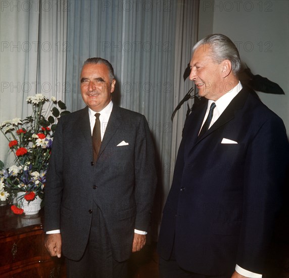 French president Georges Pompidou (l) and chancellor Kurt Georg Kiesinger