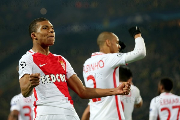firo : 12.04.2017 Fußball, Saison 2016/2017, Champions League, BVB, Borussia Dortmund - AS Monaco, Viertelfinal-Hinspiel Torjubel, Jubel, Freude, Kylian MBAPPE, AS Monaco, ganze Figur,