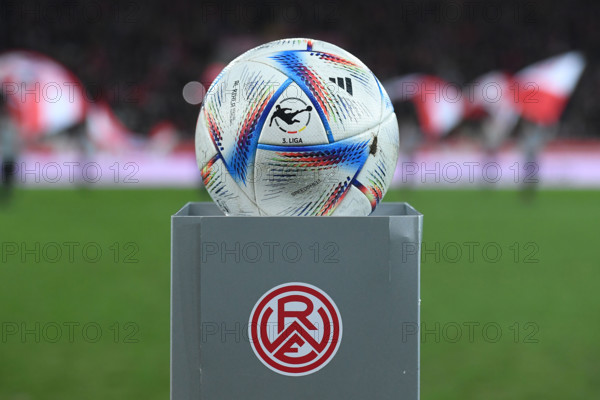 Fußball 3. Liga 27. Spieltag Rot-Weiss Essen - VfL Osnabrück am 14.03.2023 im Stadion an der Hafenstraße in Essen adidas Al Rihla ( Offizieller Spielball der 3. Liga ) auf einer Ballstele DFB regulations prohibit any use of photographs as image sequences and/or quasi-video. Foto: Revierfoto