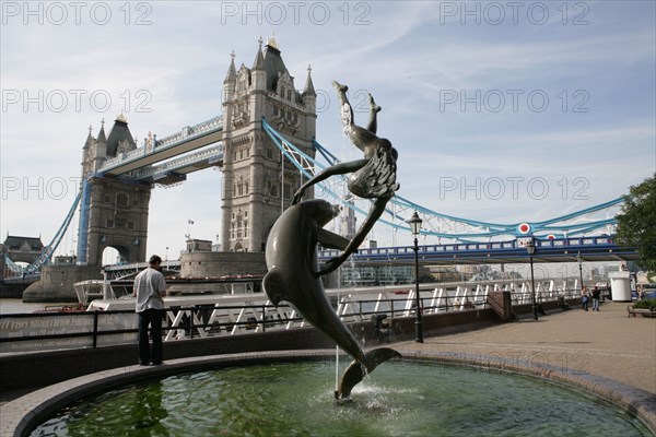 Tower Bridge, Londres