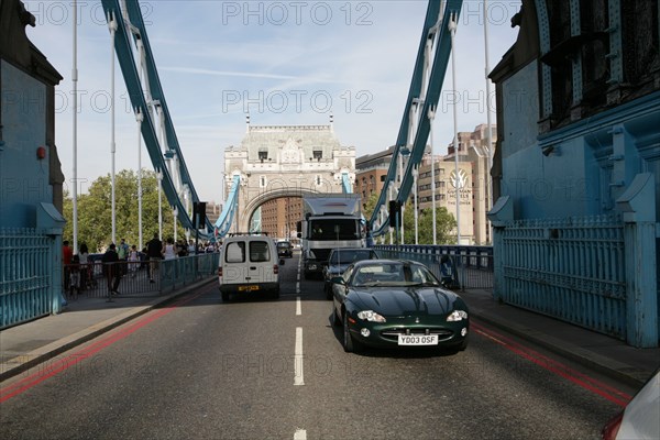 Tower Bridge, Londres