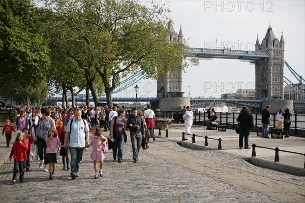 Tower Bridge, Londres