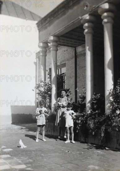 Farah Diba on holiday at Zandjan, with her cousins