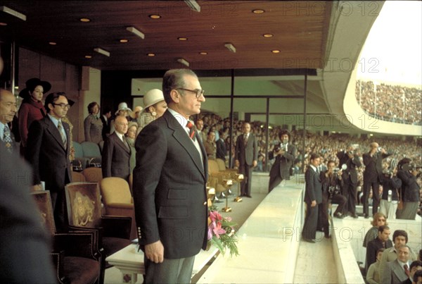 Mohammed Reza Shah Pahlavi et Farah Pahlavi en visite officielle