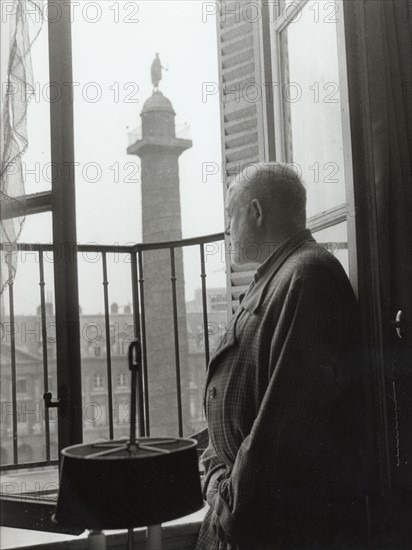 Ernest Hemingway, in Paris (September 14, 1956)
