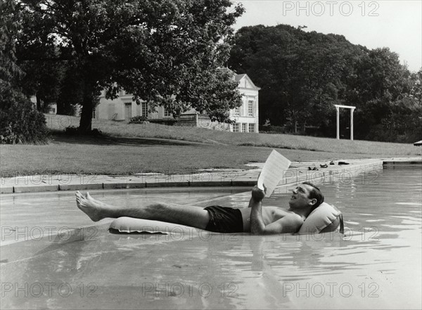 Yves Montand (April 4, 1960)