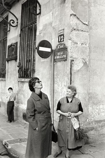 Sophia Loren, in Paris (November 15, 1958)