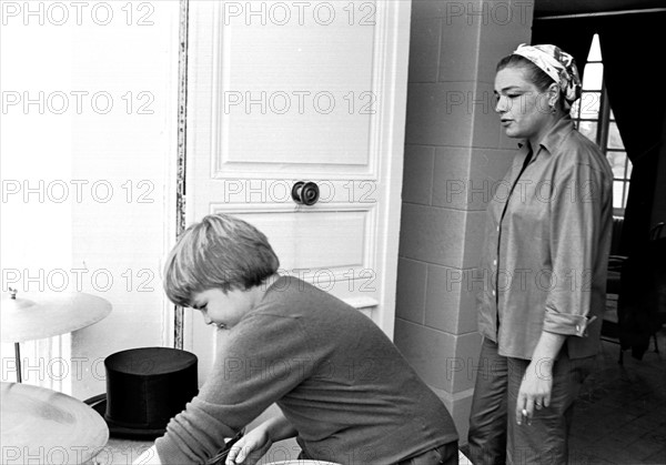 Simone Signoret et Catherine Allégret (1958)