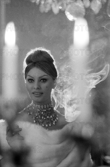 Sophia Loren in Christian Dior fashion