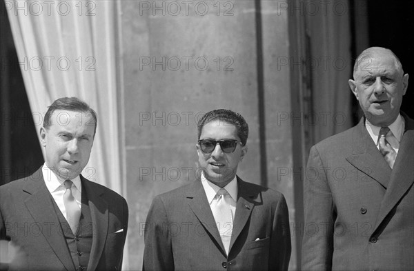 Charles de Gaulle reçoit le roi du Népal, Mahendra Bir Bikram Shah, 1960