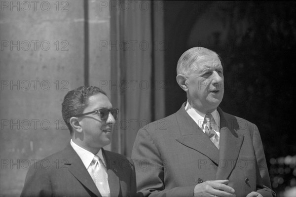 Charles de Gaulle reçoit le roi du Népal, Mahendra Bir Bikram Shah, 1960